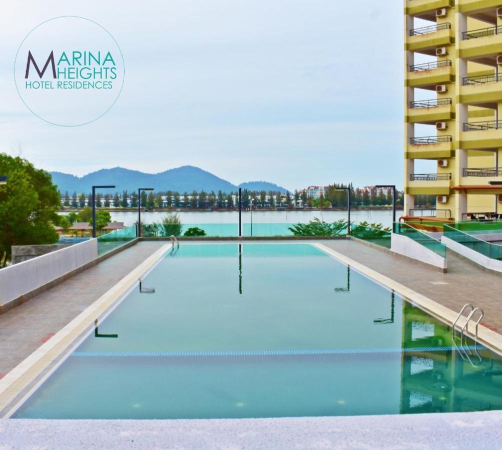 Marina Heights Hotel Residences Лумут Экстерьер фото