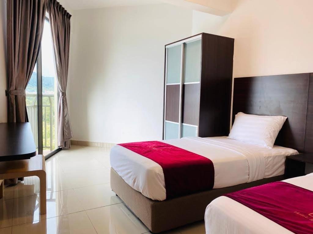 Marina Heights Hotel Residences Лумут Экстерьер фото
