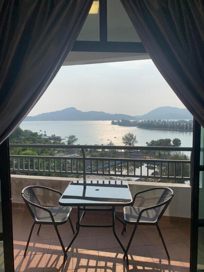 Marina Heights Hotel Residences Лумут Экстерьер фото